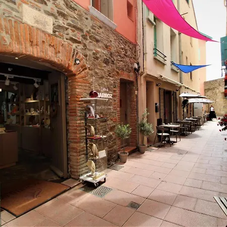 Apartment T2 Avec Balcon Au Coeur De Collioure, A Deux Pas De La Et Des Commerces - Fr-1-309-285 *