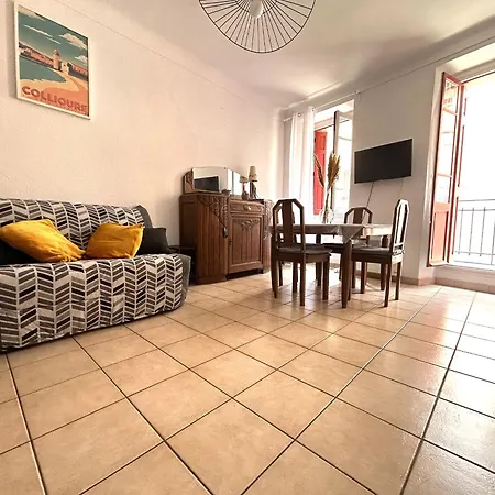 T2 Avec Balcon Au Coeur De Collioure, A Deux Pas De La Et Des Commerces - Fr-1-309-285